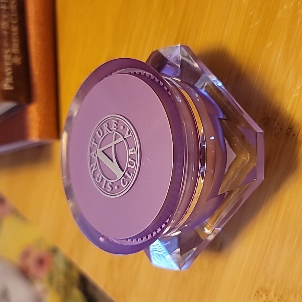 Signature Club A Magical Lavender Dual Action Primer